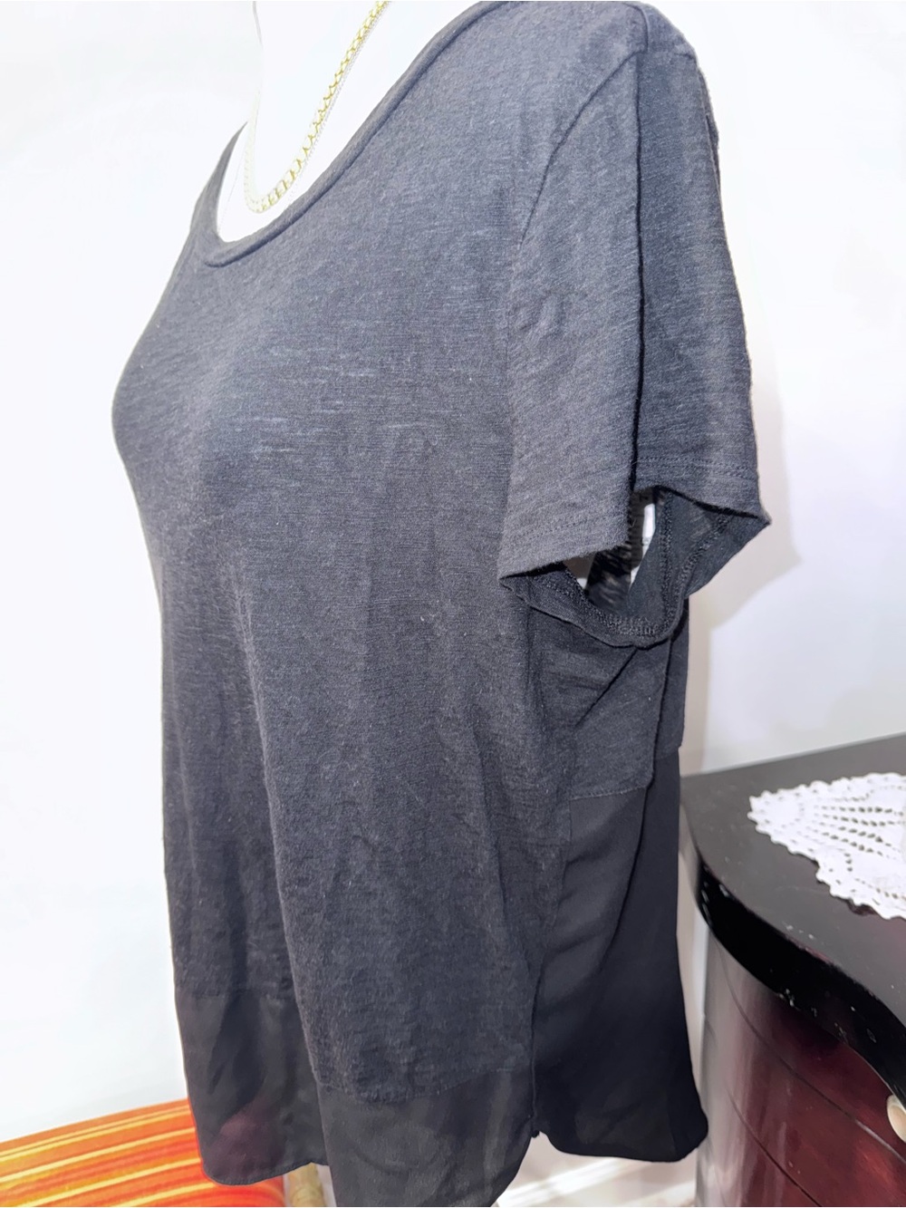 Express Classic Black Short-Sleeve Women's Tee - Picture 3 of 7